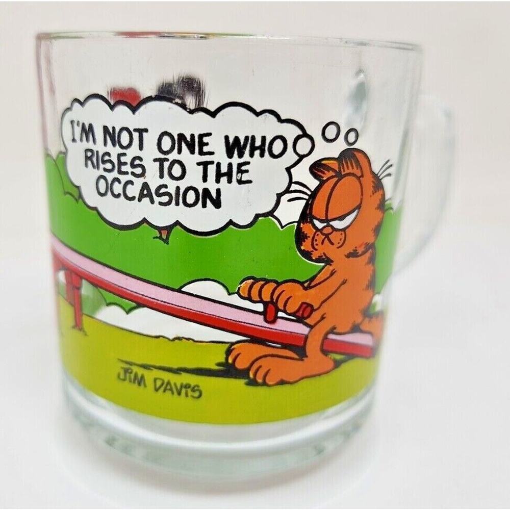 1980 McDonald's Garfield Coffee Mug Glass Cup Teeter Totter‎ Rise to Occasion W2